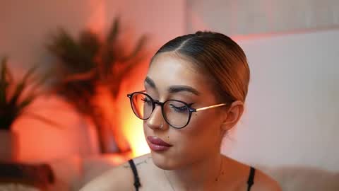  Aileen  online show from 18, 3, 2026