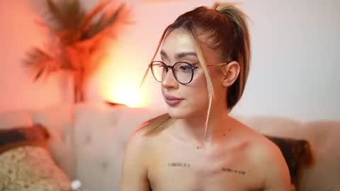 Snapshot of aileenaxa chatting on 18, 7, 2026 Aileen online show from 18, 7, 2026