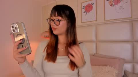 Aily Yozuko online show from 27, 11, 2025