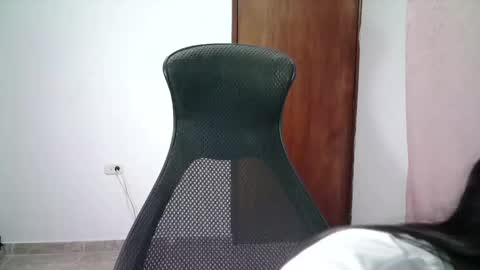 Snapshot of aineangeel chatting on 7, 10, 2025 AINE online show from 7, 10, 2025