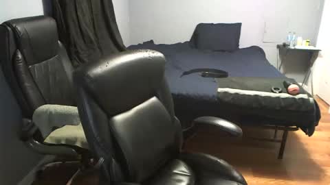 Daddy online show from 14, 11, 2025