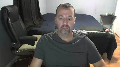 Daddy online show from 17, 12, 2025