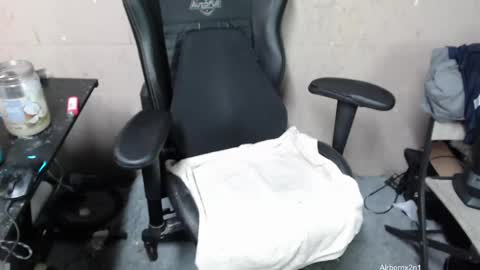 Leo  Airborn  Sir  Daddy online show from 20, 2, 2025