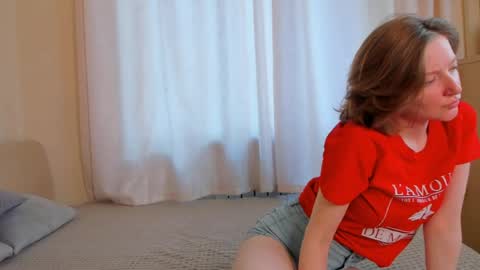 Sofia help me get 50 thumbs up online show from 19, 5, 2026