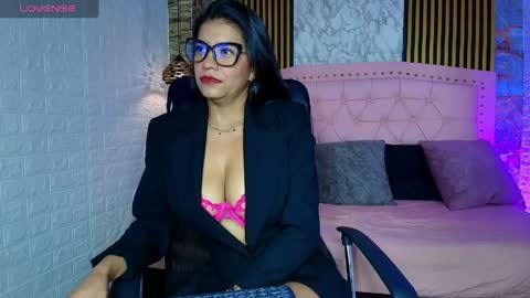 Snapshot of aisha__cambell chatting on 25, 4, 2026 aisha__cambell online show from 25, 4, 2026