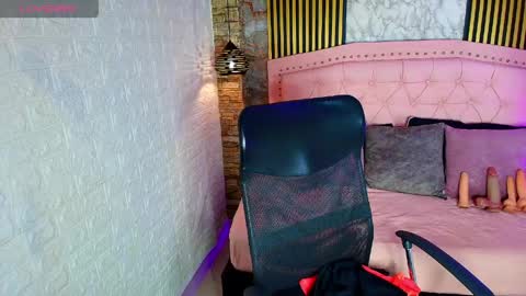Snapshot of aisha__cambell chatting on 30, 4, 2026 aisha__cambell online show from 30, 4, 2026
