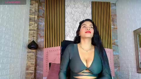 Snapshot of aisha__cambell chatting on 13, 5, 2026 aisha__cambell online show from 13, 5, 2026