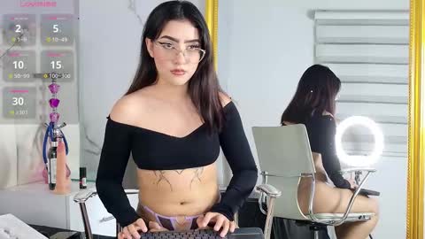 aisha_calloway online show from 19, 11, 2025