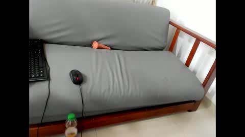 AISHA online show from 20, 9, 2025