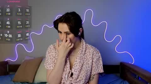 Aisha online show from 4, 3, 2025