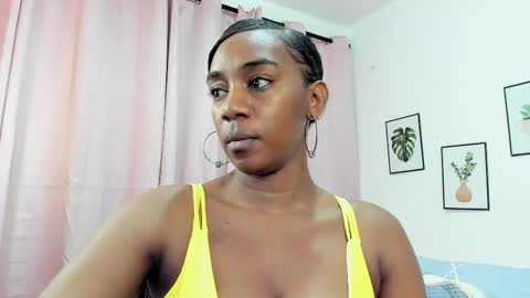 Snapshot of aisha_w10 chatting on 25, 2, 2025 Aisha online show from 25, 2, 2025