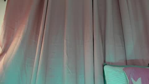 Snapshot of aisha_w10 chatting on 11, 3, 2025 Aisha online show from 11, 3, 2025