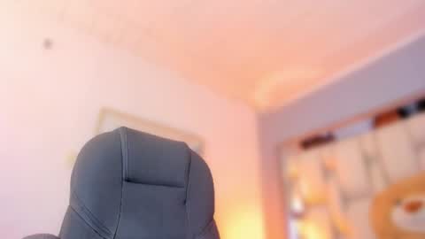 Snapshot of aishakassandra chatting on 2, 7, 2026 KASSANDRA online show from 2, 7, 2026