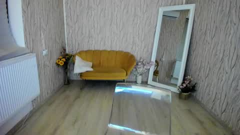 Aisha online show from 3, 3, 2025