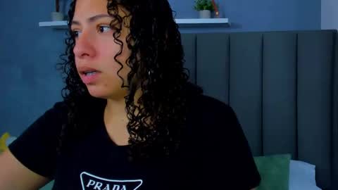 Aixa Burgos online show from 19, 11, 2025