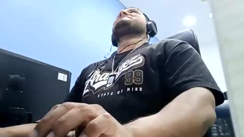 Esteban online show from 8, 2, 2025