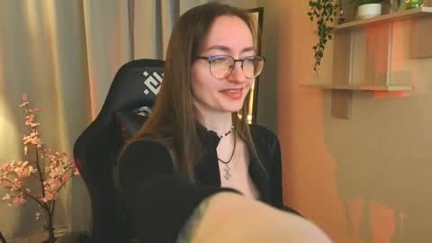 akaheby online show from 7, 4, 2026