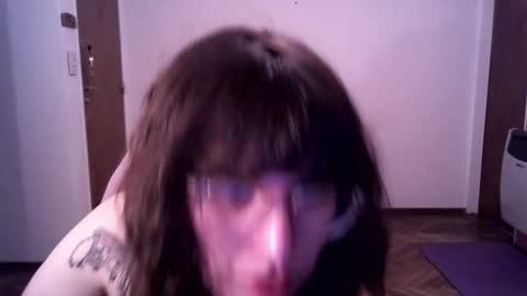 Snapshot of akamedolle chatting on 26, 11, 2025 Veronica Akame 3 online show from 26, 11, 2025