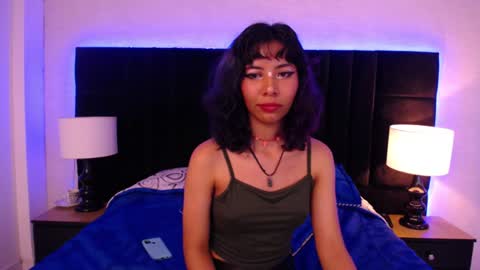 A K A N E  U W U online show from 18, 1, 2025