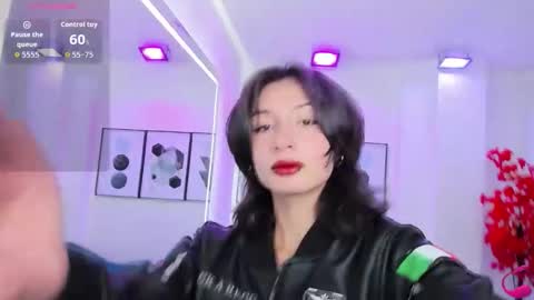 Azaka  online show from 25, 11, 2025