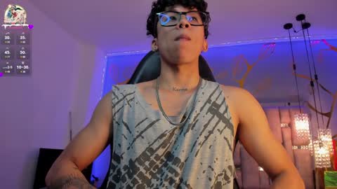 Snapshot of akazaboy chatting on 31, 12, 2024 akazaboy online show from 31, 12, 2024