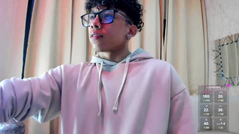 Snapshot of akazaboy chatting on 11, 1, 2025 akazaboy online show from 11, 1, 2025