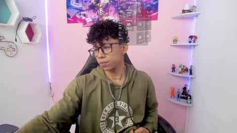 Snapshot of akazaboy chatting on 12, 1, 2025 akazaboy online show from 12, 1, 2025