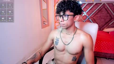 Snapshot of akazaboy chatting on 8, 3, 2025 akazaboy online show from 8, 3, 2025