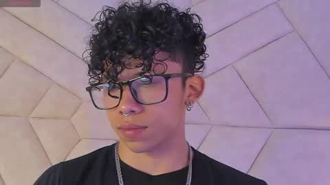 Snapshot of akazaboy chatting on 22, 9, 2025 akazaboy online show from 22, 9, 2025