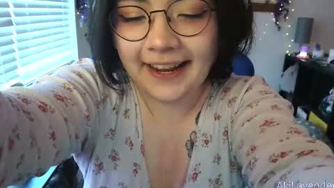 Aki . online show from 15, 10, 2025
