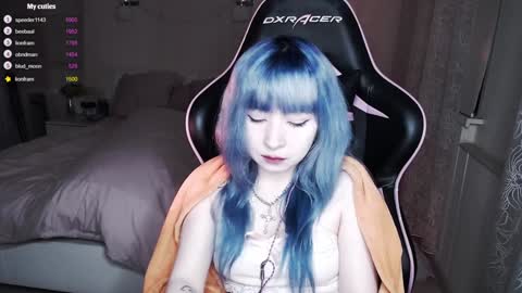 akirahartyx online show from 9, 1, 2025