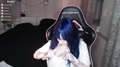 akirahartyx online show from 5, 2, 2026