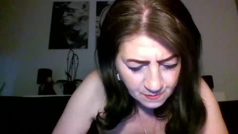 MIHAELA online show from 6, 4, 2026