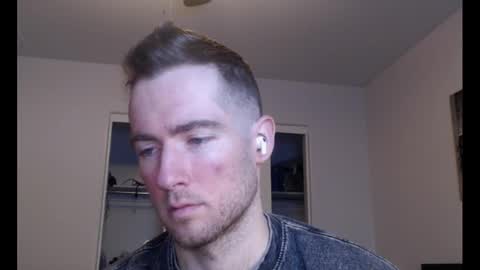 Snapshot of al3xzanderth3gr3at chatting on 5, 11, 2025 Alex online show from 5, 11, 2025