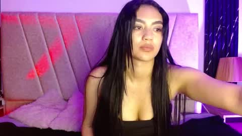 Snapshot of alahia_sweet_official chatting on 1, 10, 2025 Alahia sweet official online show from 1, 10, 2025