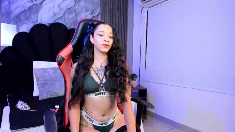alahyapalmer_ online show from 16, 9, 2025