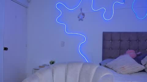 Snapshot of alaia_alegria chatting on 26, 5, 2026 Alaia Alegria online show from 26, 5, 2026