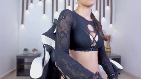 Snapshot of alaia_bridge chatting on 29, 10, 2025 A L A I A online show from 29, 10, 2025