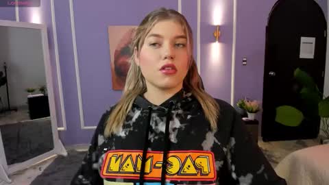 Alaia online show from 22, 11, 2025