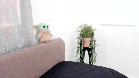 Snapshot of alaiasmile_ chatting on 19, 1, 2025 online show from 19, 1, 2025