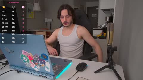 Maxi  online show from 4, 2, 2025