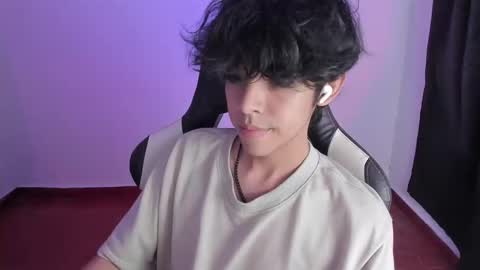 Snapshot of alan18n chatting on 7, 1, 2025 alan18n online show from 7, 1, 2025