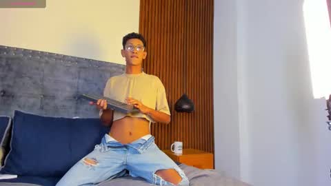 Snapshot of alan_bless18 chatting on 24, 11, 2025 ALAN online show from 24, 11, 2025