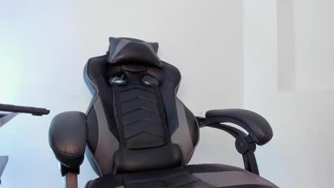 Snapshot of alan_muscle chatting on 14, 2, 2025 Alan online show from 14, 2, 2025