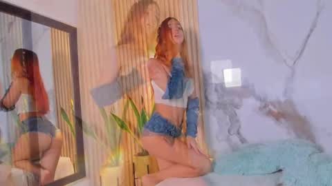 A L A N A  online show from 21, 11, 2025