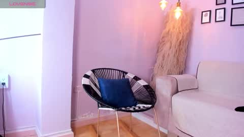 Snapshot of alana__rossetti chatting on 22, 10, 2025 Alana online show from 22, 10, 2025