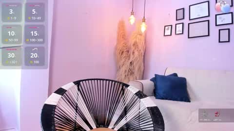 Snapshot of alana__rossetti chatting on 8, 11, 2025 Alana online show from 8, 11, 2025