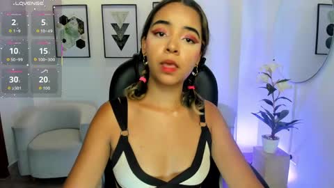 Snapshot of alana_martiins chatting on 29, 3, 2026 alana online show from 29, 3, 2026