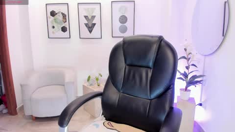 Snapshot of alana_martiins chatting on 16, 4, 2026 alana online show from 16, 4, 2026