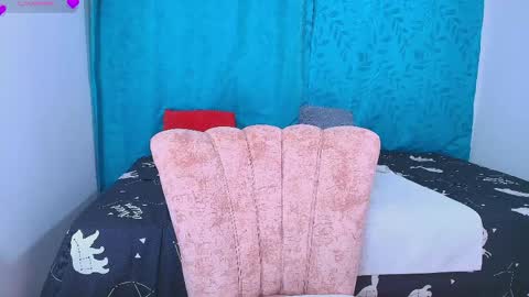 Snapshot of alana_pink95 chatting on 6, 5, 2026 alana_pink95 online show from 6, 5, 2026